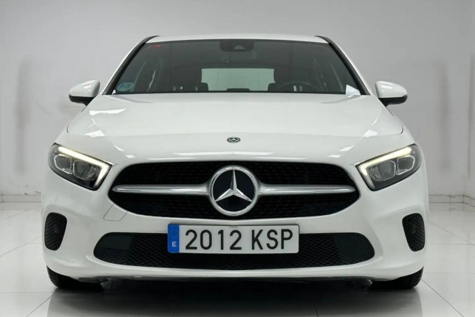 MERCEDES-BENZ 180 7G-DCT