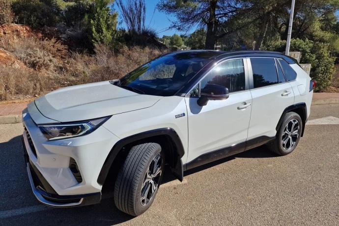 TOYOTA RAV-4 2.5 Plug-in hybrid 4WD Advance