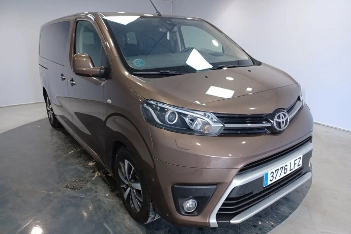 TOYOTA PROACE Family L1 2.0D Advance