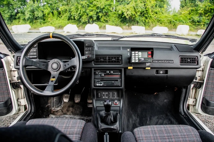 AUDI QUATTRO 2.1i