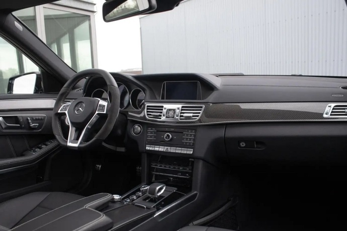 MERCEDES-BENZ E 63 AMG S 4Matic