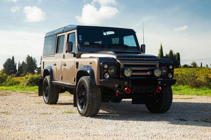 LAND-ROVER DEFENDER 2.4 SE 110