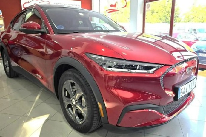 FORD MUSTANG MachE 216kW Bateria 98.8Kwh