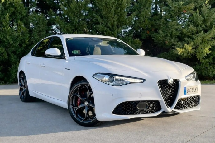 ALFA ROMEO GIULIA 2.0 Veloce Q4