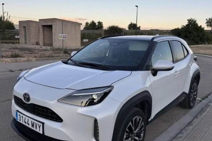 TOYOTA YARIS Yaris Cross 130H Style 4x4