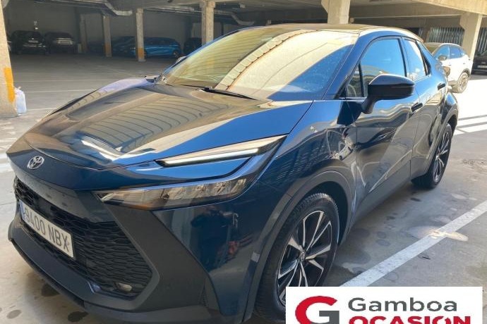TOYOTA C-HR 1.8 Advance Hybrid 140