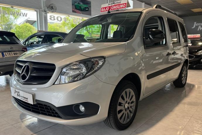 MERCEDES-BENZ CITAN 111CDI 116CV.-" TOURER PRIME ".- " 5 PUERTAS ".- " IMPECABLE ".-