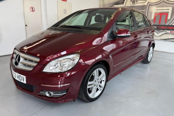 MERCEDES-BENZ B B 180