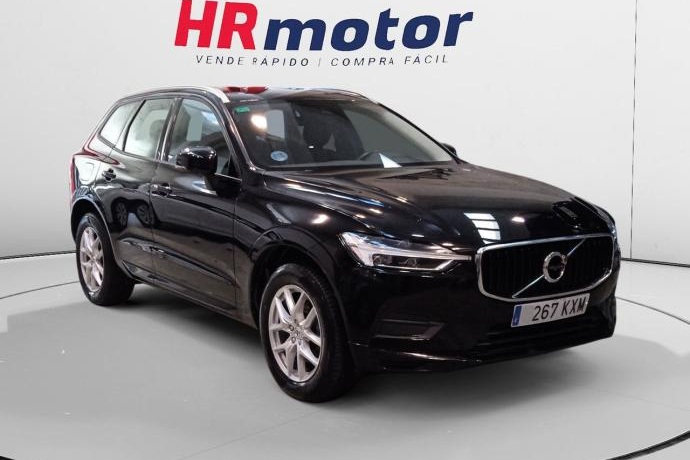 VOLVO XC60 Momentum 2WD