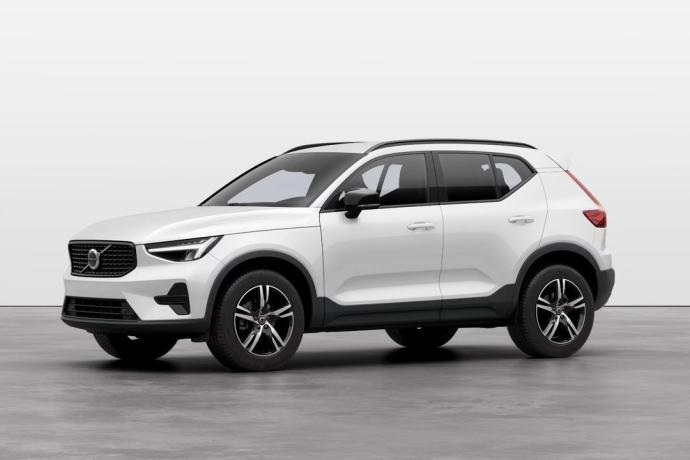 VOLVO XC40 2.0 B3 PLUS DARK AUTO 5P