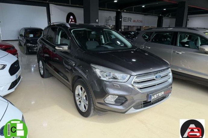 FORD KUGA 2.0 TDCI 150 CV S&S 2WD Titanium