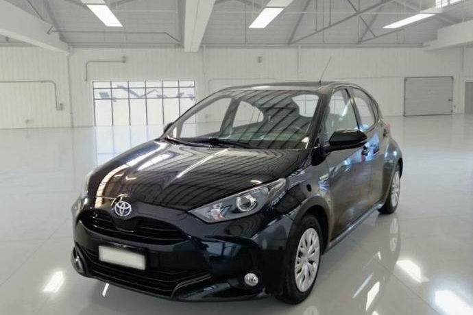 TOYOTA YARIS 1.5 100H ACTIVE