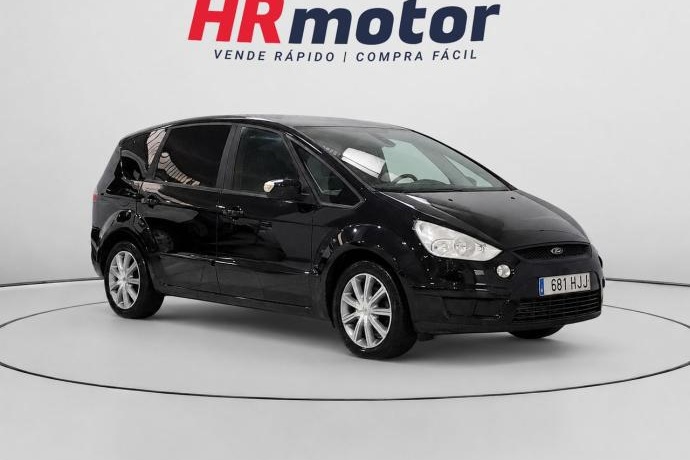 FORD S-MAX Titanium