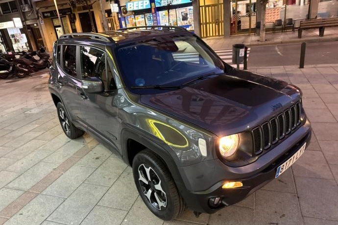 JEEP RENEGADE 4x4