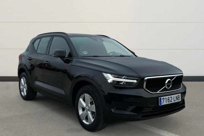 VOLVO XC40 1.5 T2 MOMENTUM CORE AUTO 129 5P