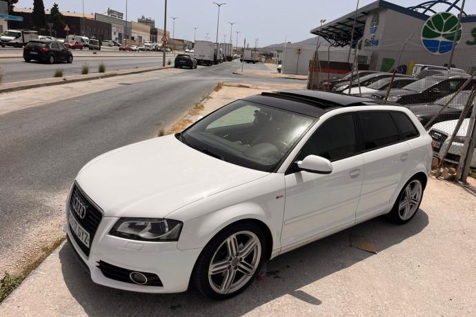 AUDI A3 SPORTBACK S-LINE