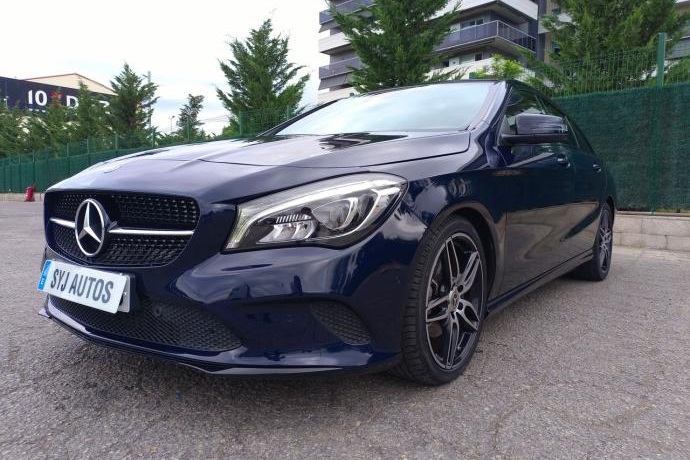 MERCEDES-BENZ CLA 200 Shooting Brake AMG Line