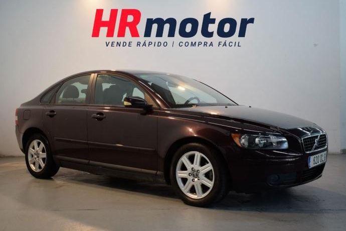 VOLVO S40 2.0 D Momentum