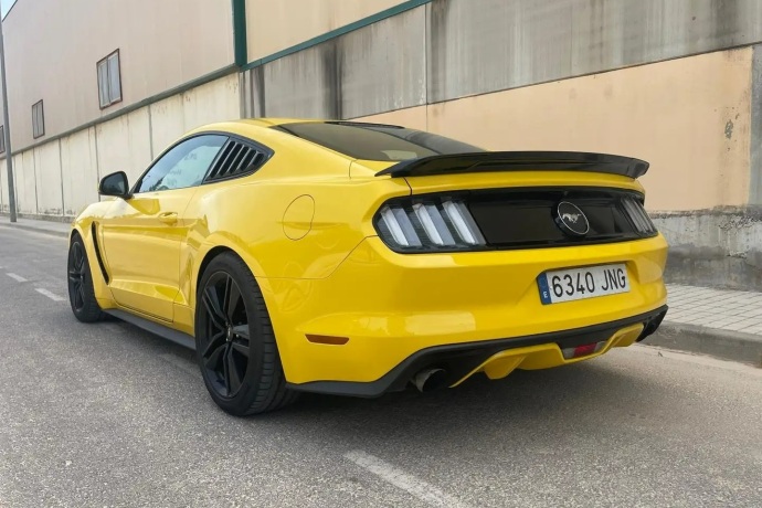 FORD MUSTANG Fastback 2.3 EcoBoos