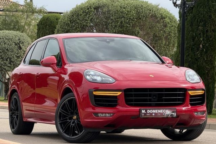 PORSCHE CAYENNE 4.8 Turbo