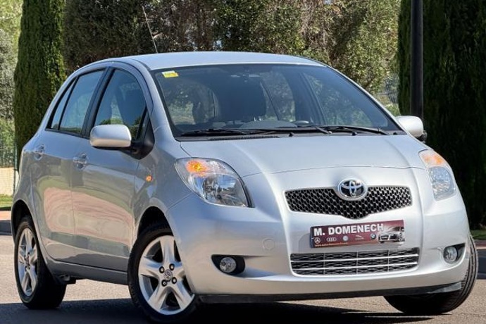 TOYOTA YARIS 1.4 D-4D 5p. M-MT Navi
