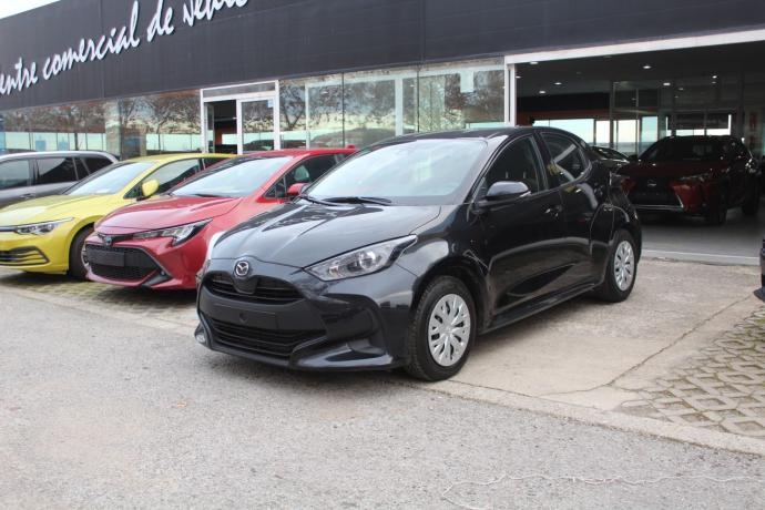 TOYOTA YARIS 1.5 120H Active Plus