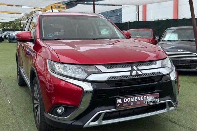 MITSUBISHI OUTLANDER 200 MPI CVT Motion 2WD 7 plazas