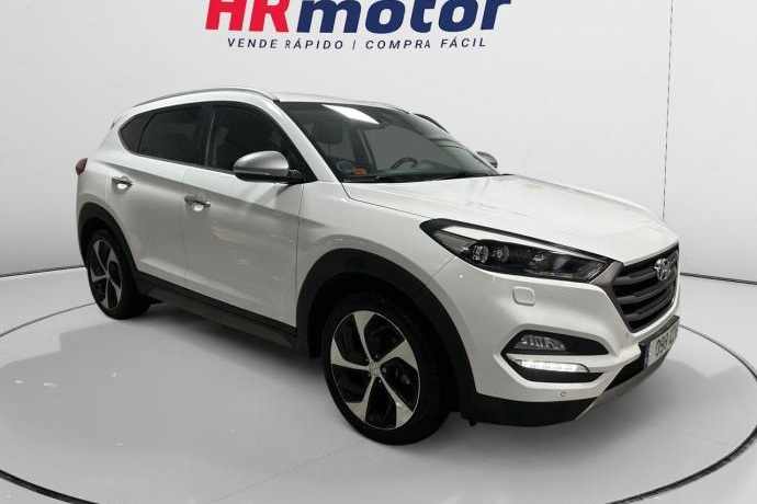 HYUNDAI TUCSON Kosmo Bluedrive 2WD