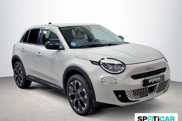 FIAT 600 600 MHEV La prima 1.2 74kW (100CV) DDCT