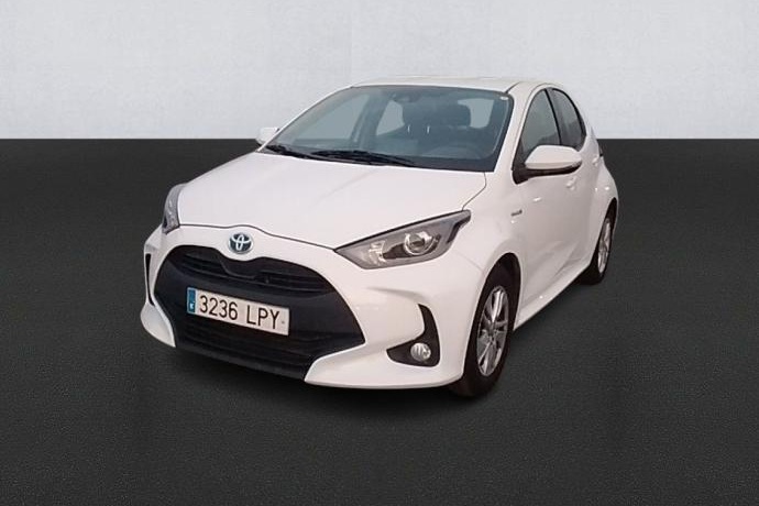 TOYOTA YARIS 1.5 120H Business Plus