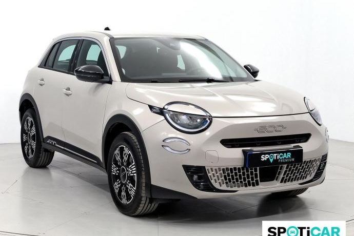FIAT 600 600 MHEV 1.2 74kW (100CV) DDCT