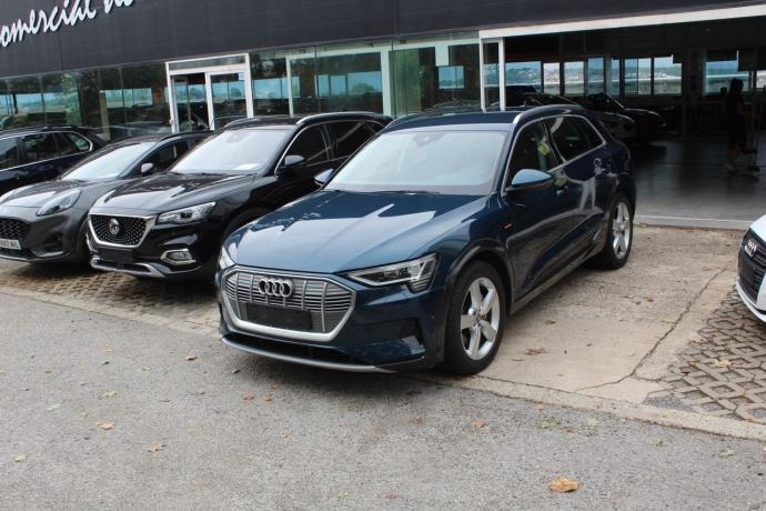 AUDI e-tron Advanced 55 quattro