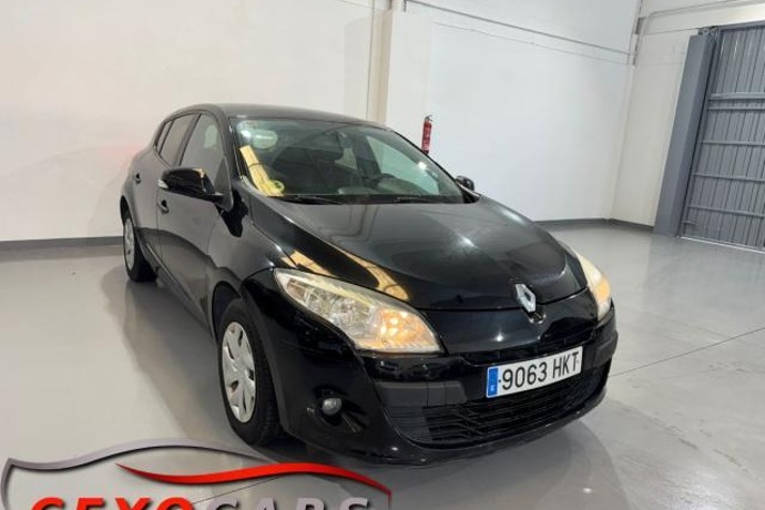 RENAULT MEGANE Berlina Authentique dCi 90