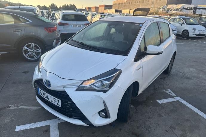 TOYOTA YARIS 1.5 100H ACTIVE