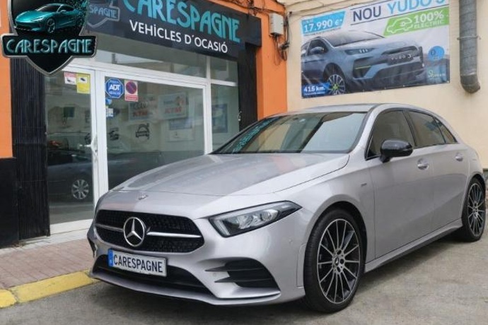 MERCEDES-BENZ A A 220 d 8G-DCT