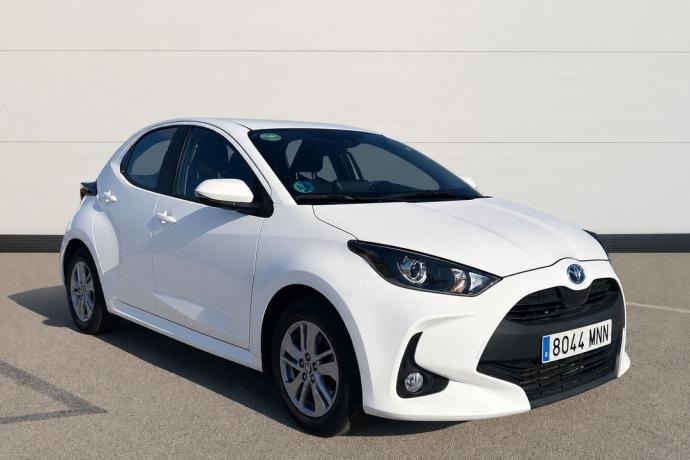 TOYOTA YARIS 1.5 VVT-I HEV AUTO BUSINESS PLUS 116 5P