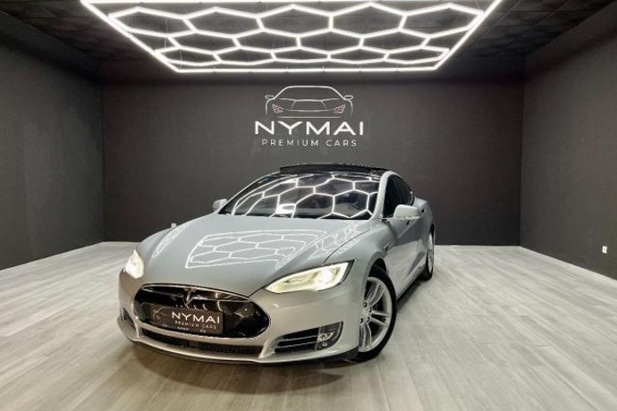 TESLA MODEL S 90D