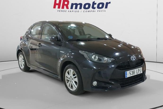 TOYOTA YARIS HYBRID ACTIVE