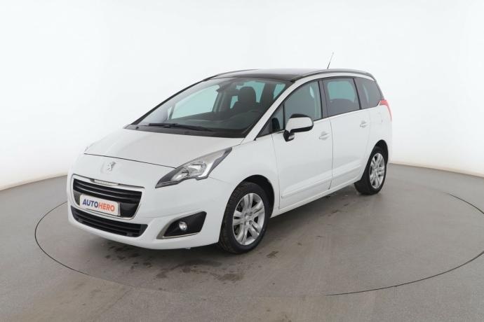 PEUGEOT 5008 1.6 Blue-HDi Allure