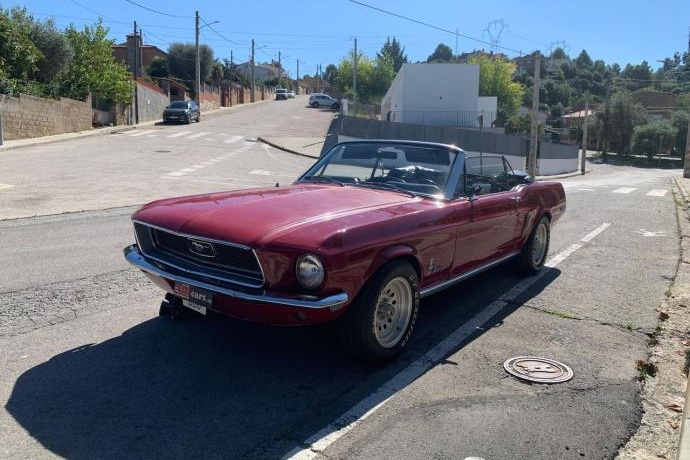 FORD MUSTANG CABRIO