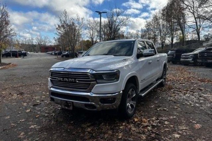 DODGE RAM 1500 5.7L V8 HEMI 4X4 Laramie