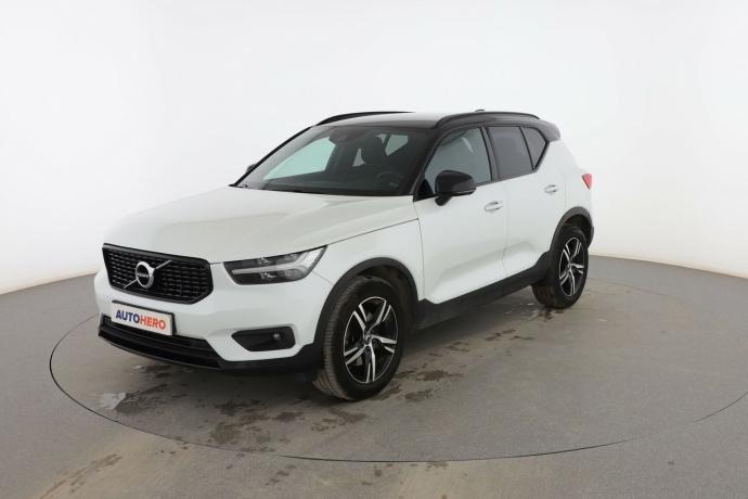 VOLVO XC40 2.0 T4 R-Design 2WD