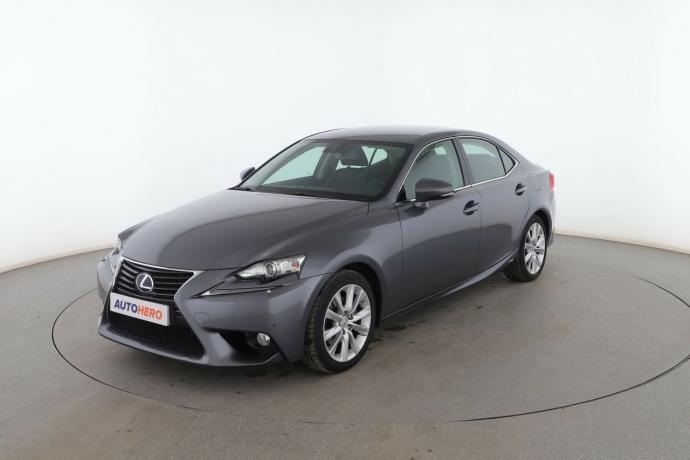 LEXUS IS 300h Hybrid