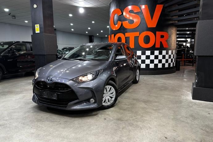TOYOTA YARIS 1.5 120H Business Plus