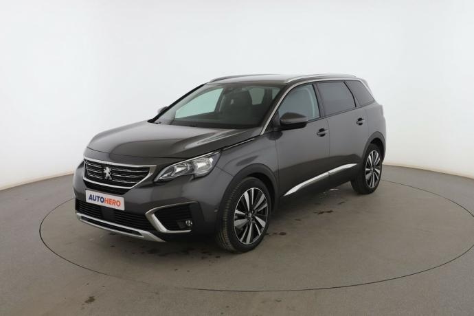 PEUGEOT 5008 1.2 PureTech Allure
