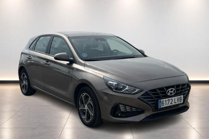 HYUNDAI i30 1.6 CRDI 85KW KLASS 116 5P