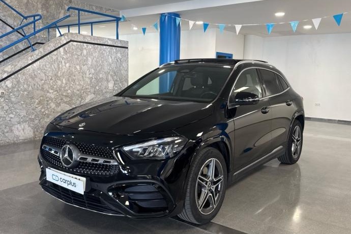 MERCEDES-BENZ GLA 200