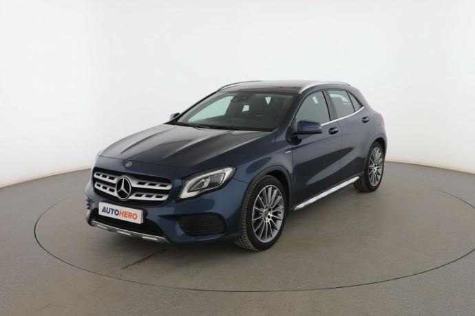 MERCEDES-BENZ GLA 180 Urban