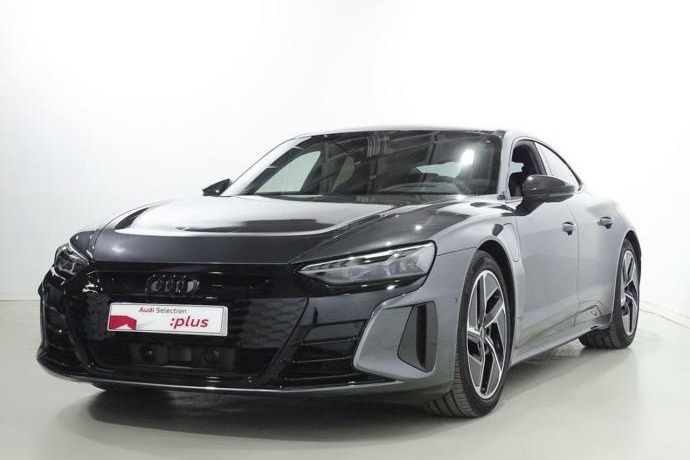 AUDI e-tron quattro 440 kW (598 CV)