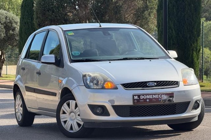 FORD FIESTA 1.4 16V aut. 5p. Ghia